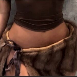 “A vintage fit” brown fur skirt